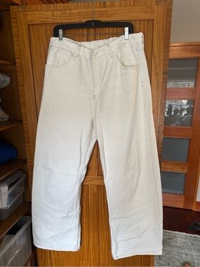 Contrast Stitch Slight Barrel Leg Jeans